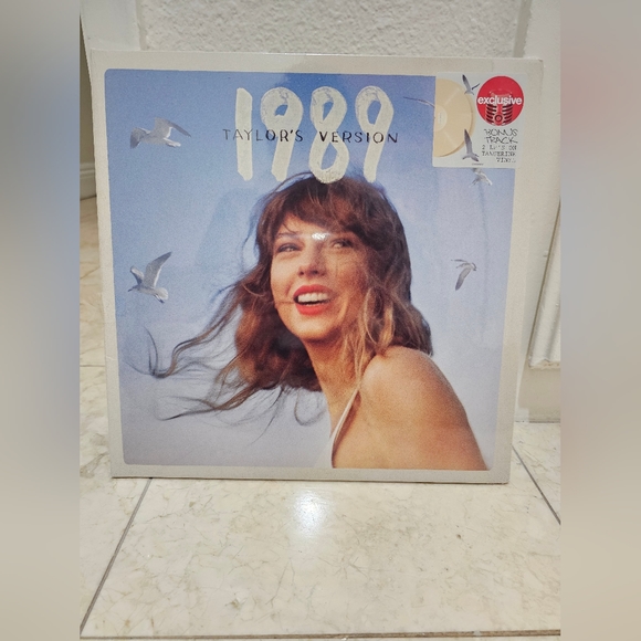 Taylor Swift 1989 Tangerine Vinyl - Picture 3 of 6